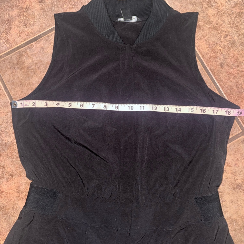 Athleta Brooklyn Utility Romper size 10 black - Picture 12 of 12